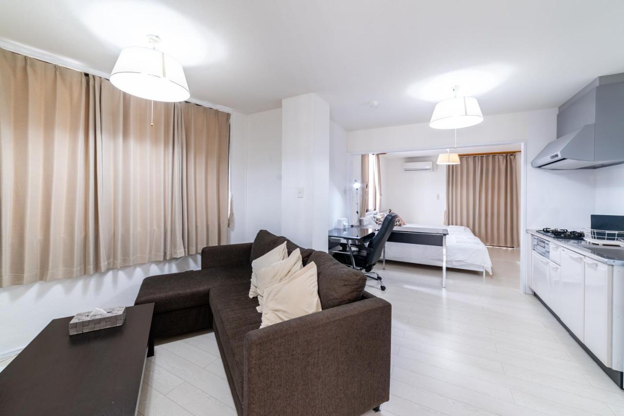 Апарт отель Izumisaki Terrace402 Наха Экстерьер фото